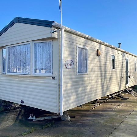 Sandlemere - 6 Berth, 3 Bedroom Caravan Tunstall  Экстерьер фото