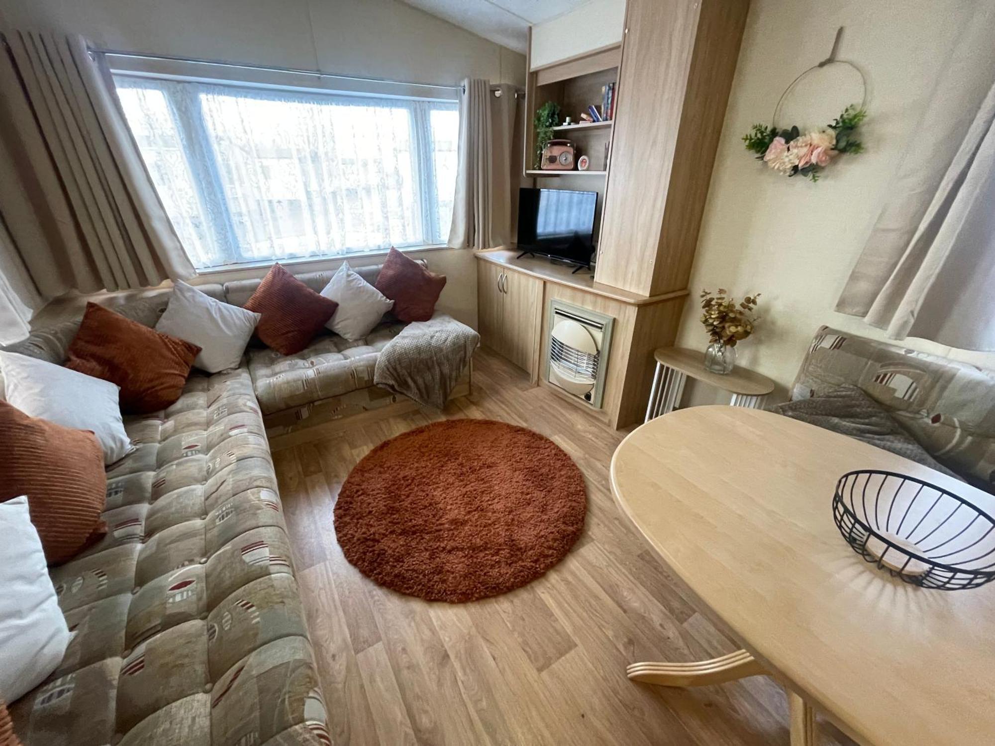 Sandlemere - 6 Berth, 3 Bedroom Caravan Tunstall  Экстерьер фото